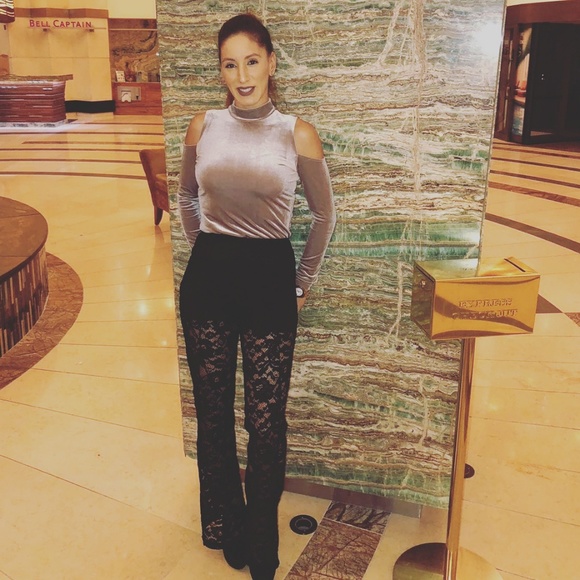 Meet your Posher, Nydia - Picture 2 of 2